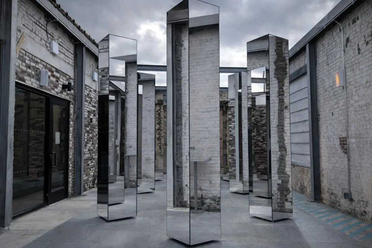 Silver Mirror Totems rentals in South Florida