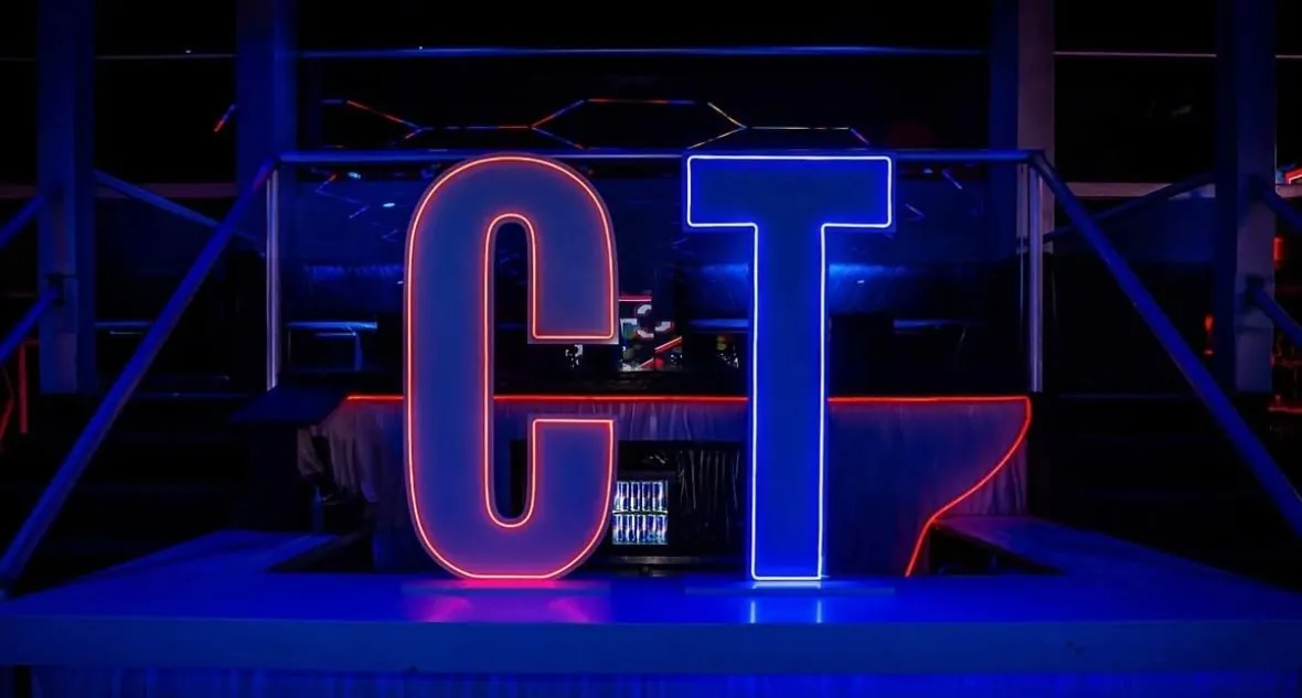 Marquee Letters rentals in South Florida — photo 3