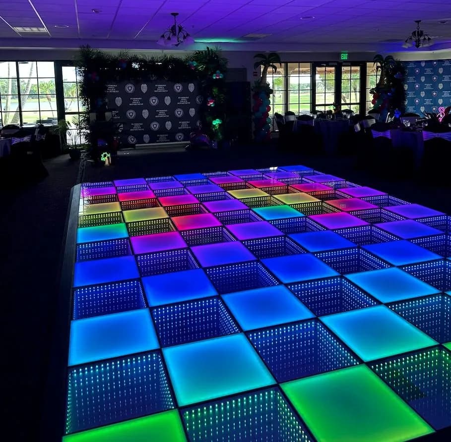 Glow Lounge Rentals event photo 16 — LED rentals in South Florida
